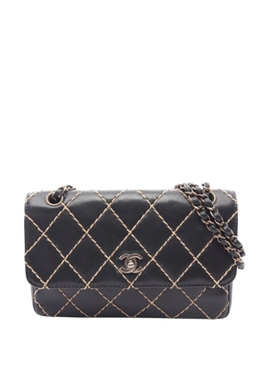 CHANEL Pre-Owned 2000-2002 CC Calfskin Wild Stitch Flap shoulder bag - Black
