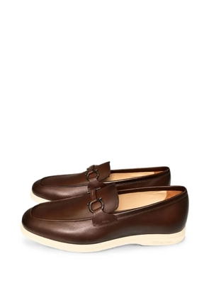 Ferragamo Gancini plaque loafers - Brown