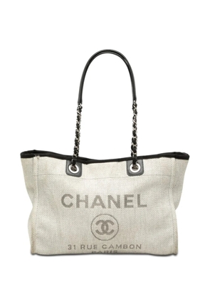 CHANEL Pre-Owned 2016-2017 Small Canvas Deauville tote bag - Grey
