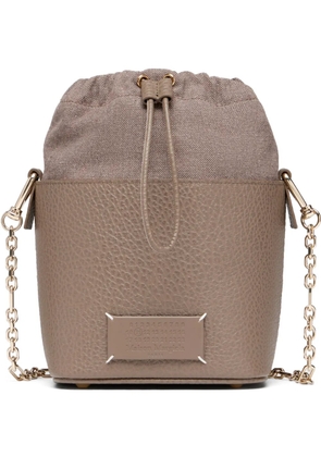 Maison Margiela 5AC grainy leather bucket bag - Neutrals
