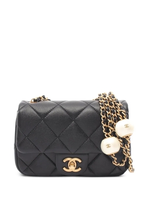 CHANEL Pre-Owned 2021s Mini Matelasse Chain shoulder bag - Black