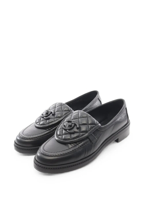 CHANEL Pre-Owned 1986-1988 matelassé turn-lock loafers - Black