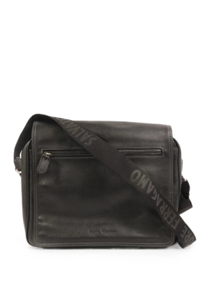 Ferragamo Pre-Owned logo-strap shoulder bag - Black