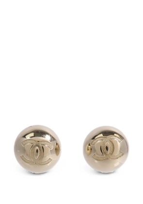 CHANEL Pre-Owned CC sphere earrings - Gold