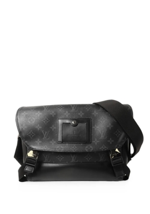 Louis Vuitton Pre-Owned PM Eclipse Messenger Voyager monogram-pattern messenger bag - Black
