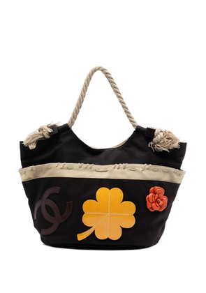 CHANEL Pre-Owned 2003-2004 2004 Cruise Camellia CC Clover Rope Cabas tote bag - Brown