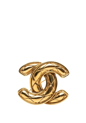 CHANEL Pre-Owned 1970-1980 CC Gold Plated Quilted Brooch costume brooch