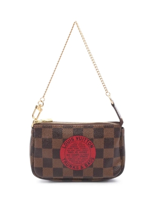 Louis Vuitton Pre-Owned 2008 Damier Ebene Trunks and Bags Mini Pochette Accessoires handbag - Brown