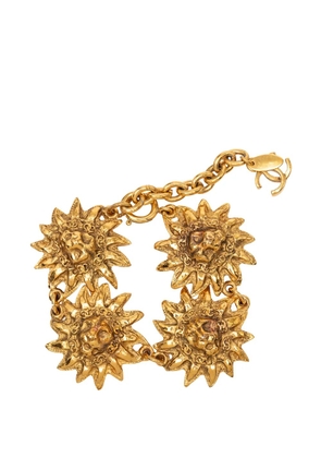 CHANEL Pre-Owned 1970-1980 CC Gold Plated Lion Head Medallion Link Bracelet costume bracelet