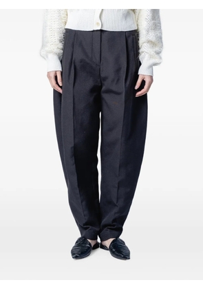 Muller Of Yoshiokubo side-tuck tapered trousers - Black
