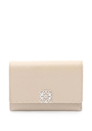 Loewe Pre-Owned 2020s Anagram-plaque wallet - Neutrals