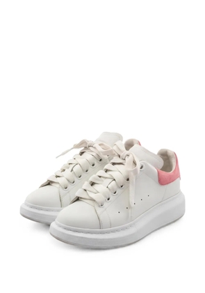 Alexander McQueen Pre-Owned 2000s Oversized low-top sneakers - White