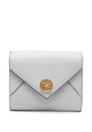 Chloé small logo-plaque trifold wallet - Blue