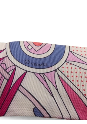 Hermès Pre-Owned graphic-print scarf - Pink