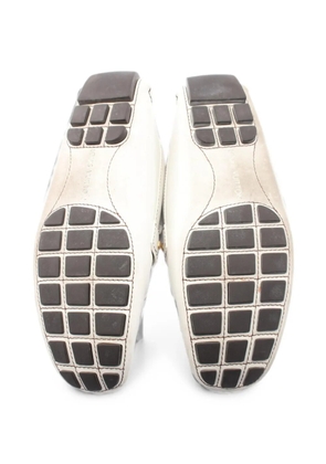 Louis Vuitton Pre-Owned 2007 Monte Carlo loafers - White