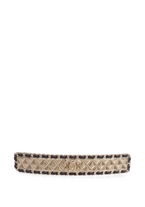 CHANEL Pre-Owned CC quilted hair clip - Gold