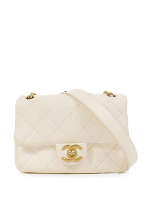 CHANEL Pre-Owned CC turn-lock shoulder bag - Neutrals