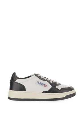 Autry Medalist leather sneakers - White
