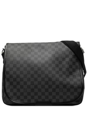 Louis Vuitton Pre-Owned 2008 Damier Graphite Daniel MM crossbody bag - Black