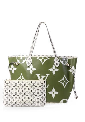 Louis Vuitton Pre-Owned Monogram Giant Neverfull tote bag - Green