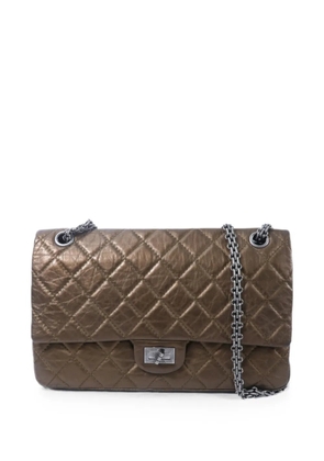 CHANEL Pre-Owned medium 2.55 diamond-quilted shoulder bag - Brown