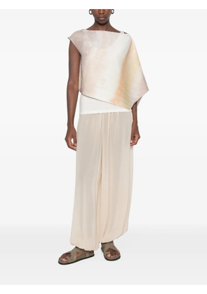 Pleats Please Issey Miyake asymmetric-design pleated top - Green