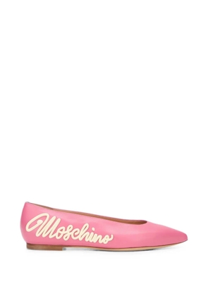 Moschino logo-patch pointed-toe ballet flats - Pink