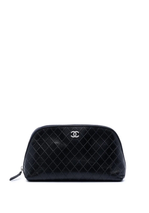 CHANEL Pre-Owned 2006-2008 CC Diamond Embossed Calfskin Cosmetic pouch - Black
