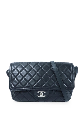 CHANEL Pre-Owned Classic Flap quilted CC turn-lock crossbody bag - Black