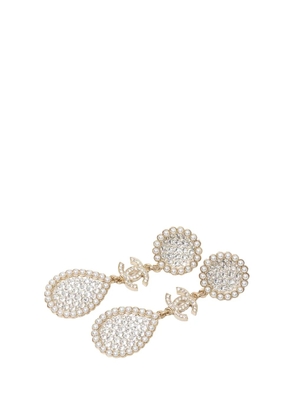CHANEL Pre-Owned 2021 CC Gold Plated Strass and Faux Pearl Drop Push Back Earrings costume earrings