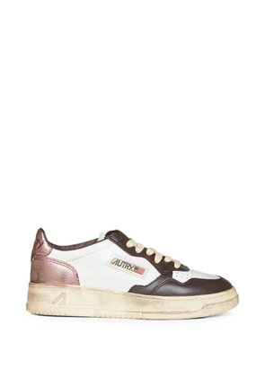 Autry perforated-toe metallic-insert sneakers - White