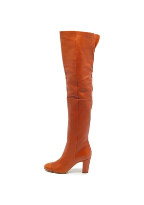 CHANEL Pre-Owned cap-toe knee-length boots - Orange