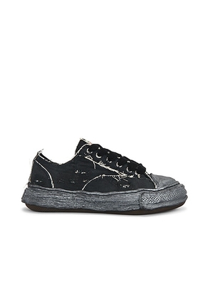 Maison MIHARA YASUHIRO Peterson23 Original Sole Ripping And Over Dyeing Canvas Low -Top Sneaker in Black - Black. Size 45 (also in 41, 42, 43, 44).