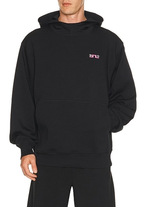 J.Lindeberg 30Y Callan Unisex Hoodie in SKYWRITING - Black. Size M (also in S, L, XL/1X).