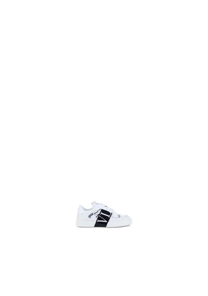 Valentino Garavani White Calf Leather Bos Taurus Athletic Sneakers - EU41/US8