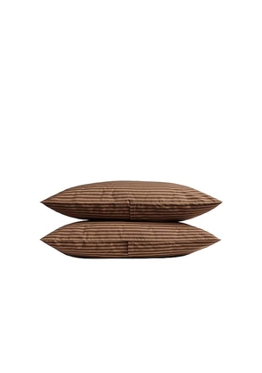 Parachute Percale Pillowcase Set in Red. Size STANDARD. Also in .