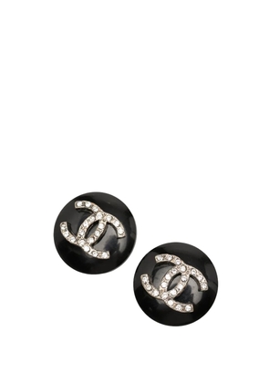 CHANEL Pre-Owned 1996 CC Resin Strass Round Clip On Earrings costume earrings - Black