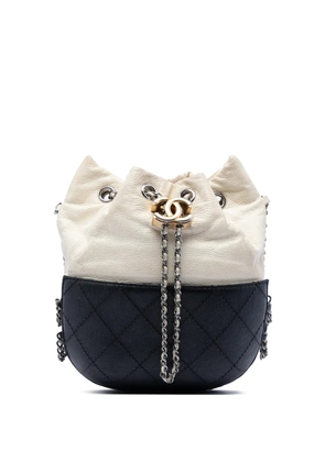 CHANEL Pre-Owned 2018-2019 Small Bicolor Quilted Calfskin Gabrielle bucket bag - Black