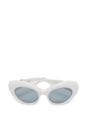Versace Pre-Owned MOD 4456U cat-eye sunglasses - White