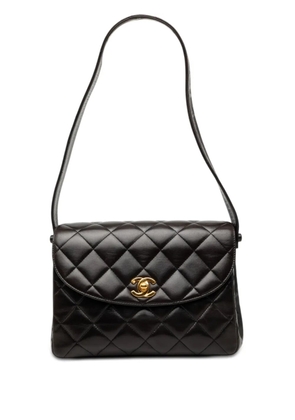 CHANEL Pre-Owned 1996-1997 CC Quilted Lambskin Half Moon Flap shoulder bag - Black