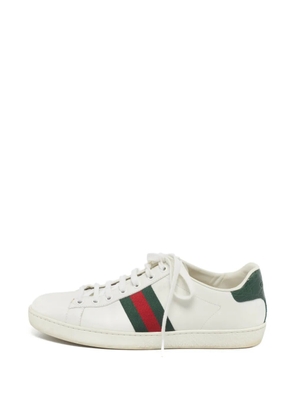 Gucci Pre-Owned Ace croc-embossed sneakers - White