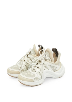 Louis Vuitton Pre-Owned Archlight Monogram canvas sneakers - Neutrals