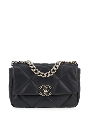 CHANEL Pre-Owned 19 quilted shoulder bag - Black