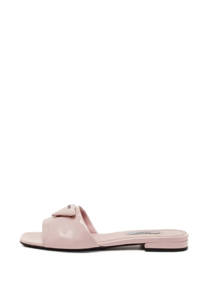 Prada Pre-Owned logo-detail leather flat sandals - Pink