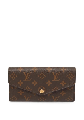 Louis Vuitton Pre-Owned Sarah Monogram wallet - Brown