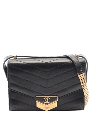 CHANEL Pre-Owned 2018-2029 CC Chevron Calfskin Medal Flap shoulder bag - Black