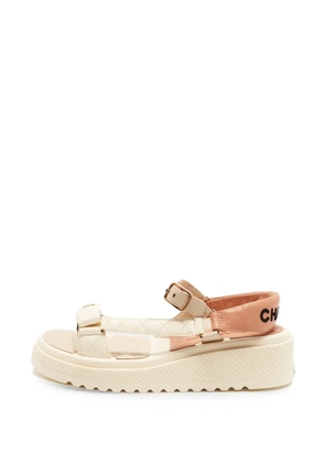 CHANEL Pre-Owned Dad quilted sandals - Neutrals