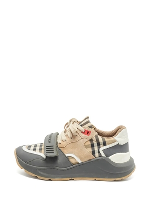 Burberry Pre-Owned Ramsey check sneakers - Neutrals