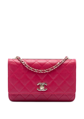 CHANEL Pre-Owned 2016-2017 Quilted Lambskin Trendy CC Wallet On Chain crossbody bag - Pink