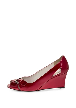 Stuart Weitzman buckle-detail open-toe pumps - Red